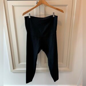 Beyond yoga Maternity leggings